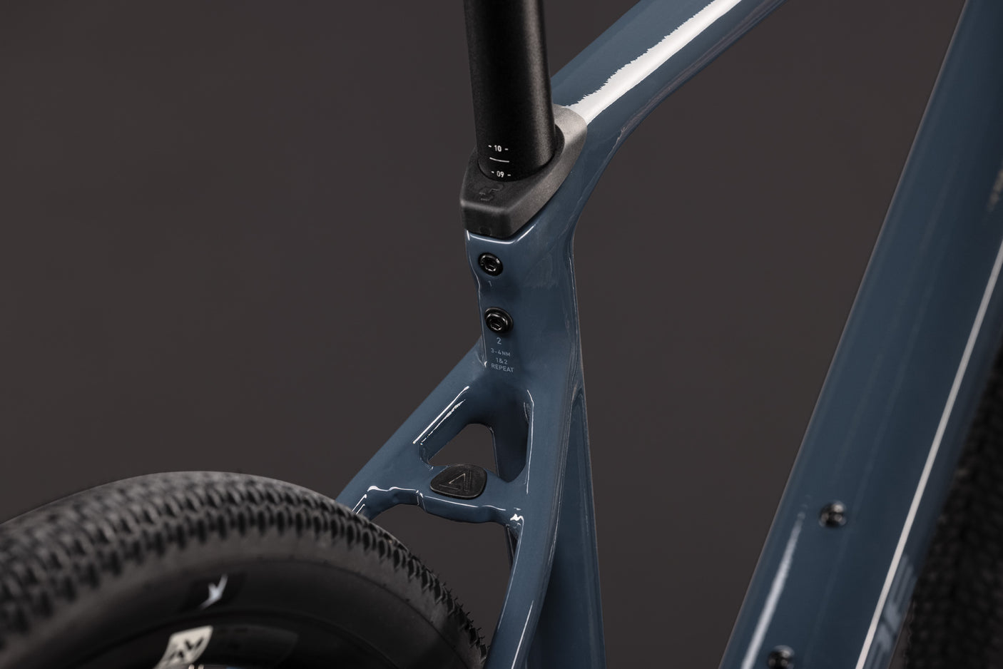 Cube Nuroad Race inkgrey´n´grey (2027)