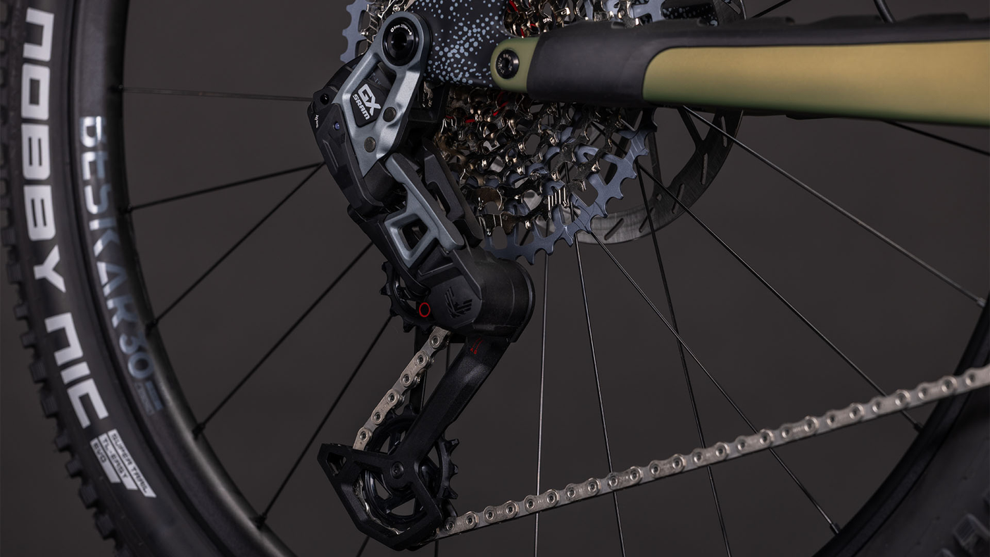 Cube AMS Hybrid ONE44 C:68X TM 400X reedgreen´n´matrix (2026)