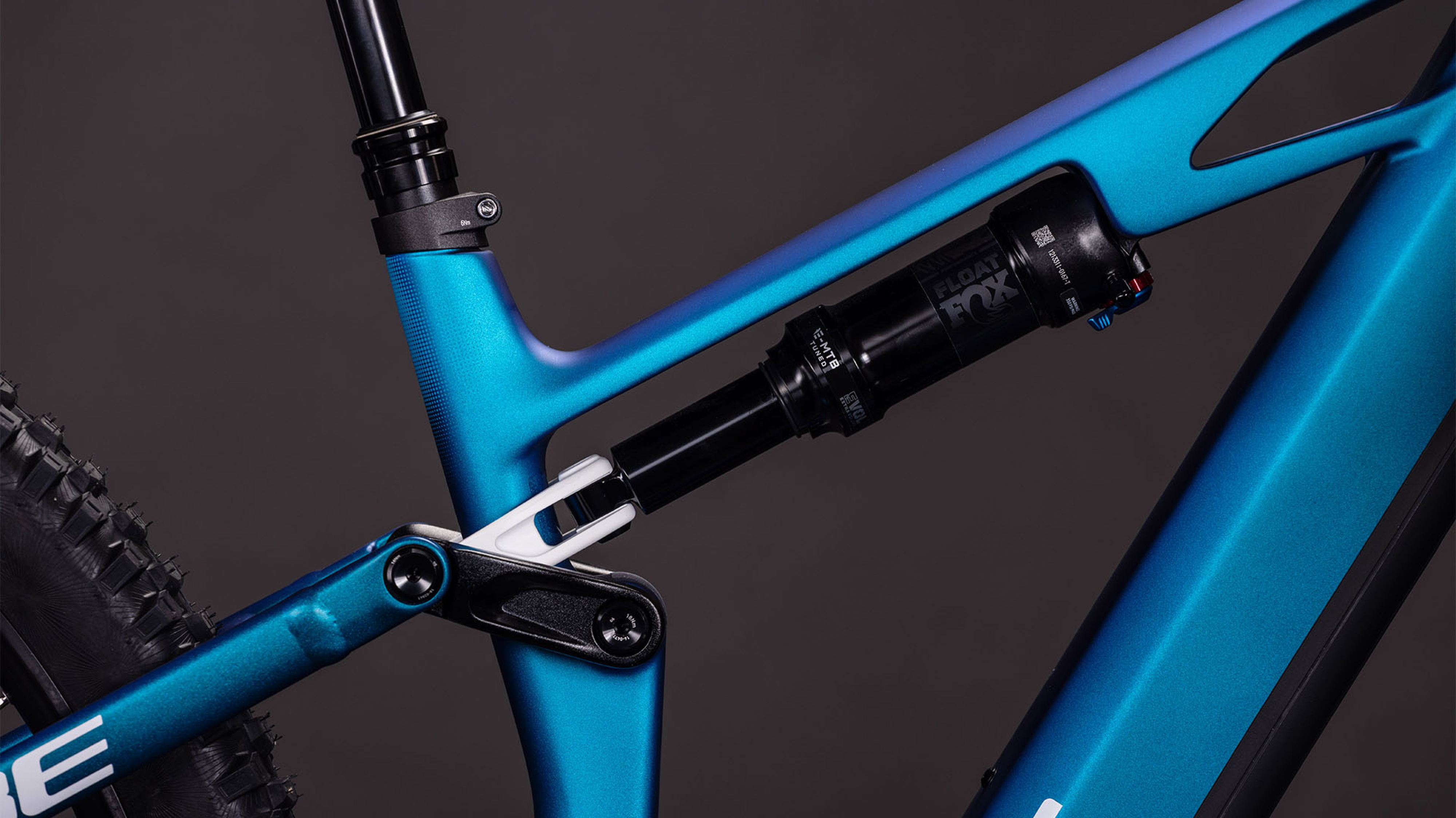 Cube Stereo Hybrid ONE44 HPC SLX 800  nebula´n´white (2026)