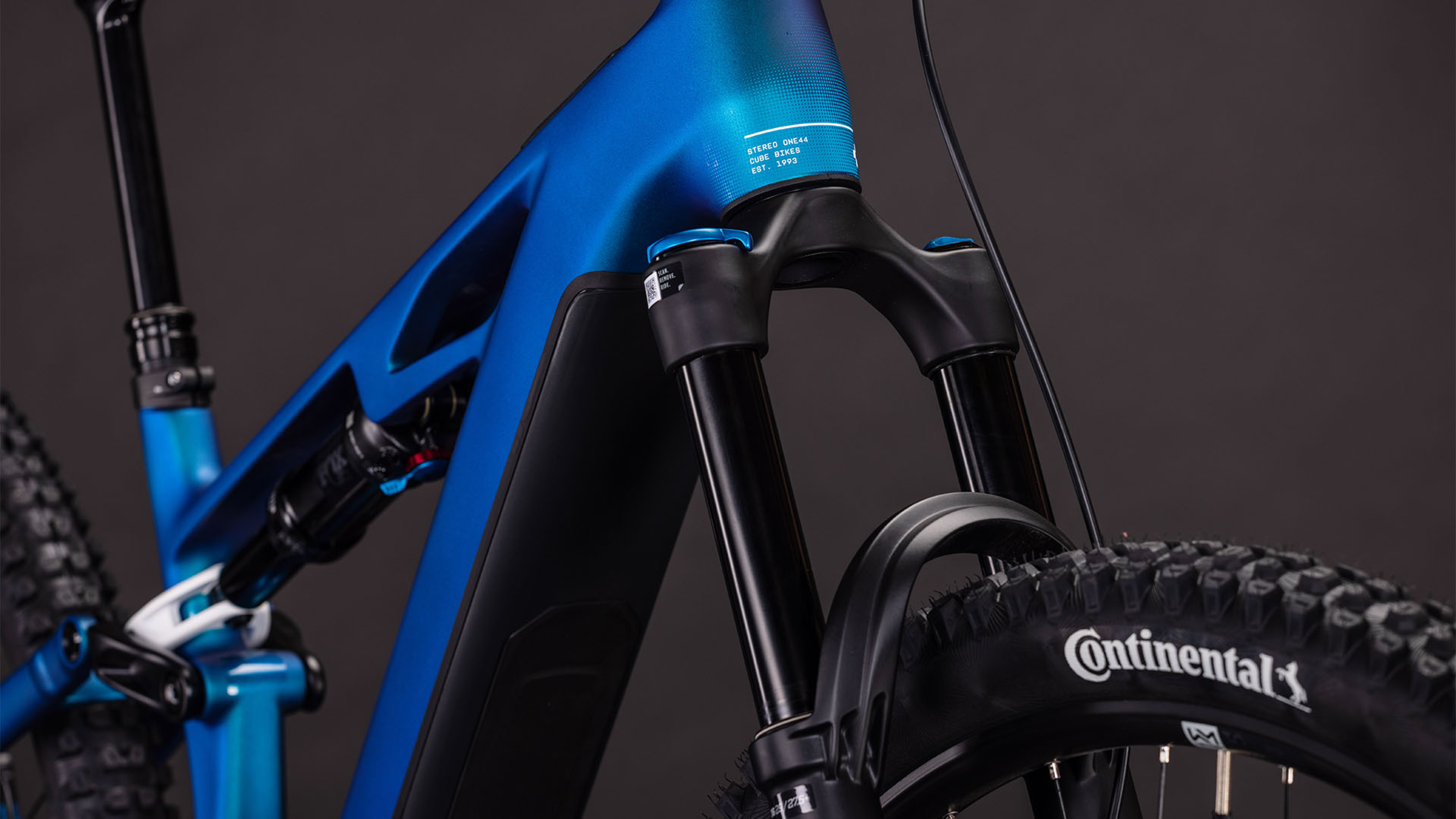 Cube Stereo Hybrid ONE44 HPC SLX 800  nebula´n´white (2026)