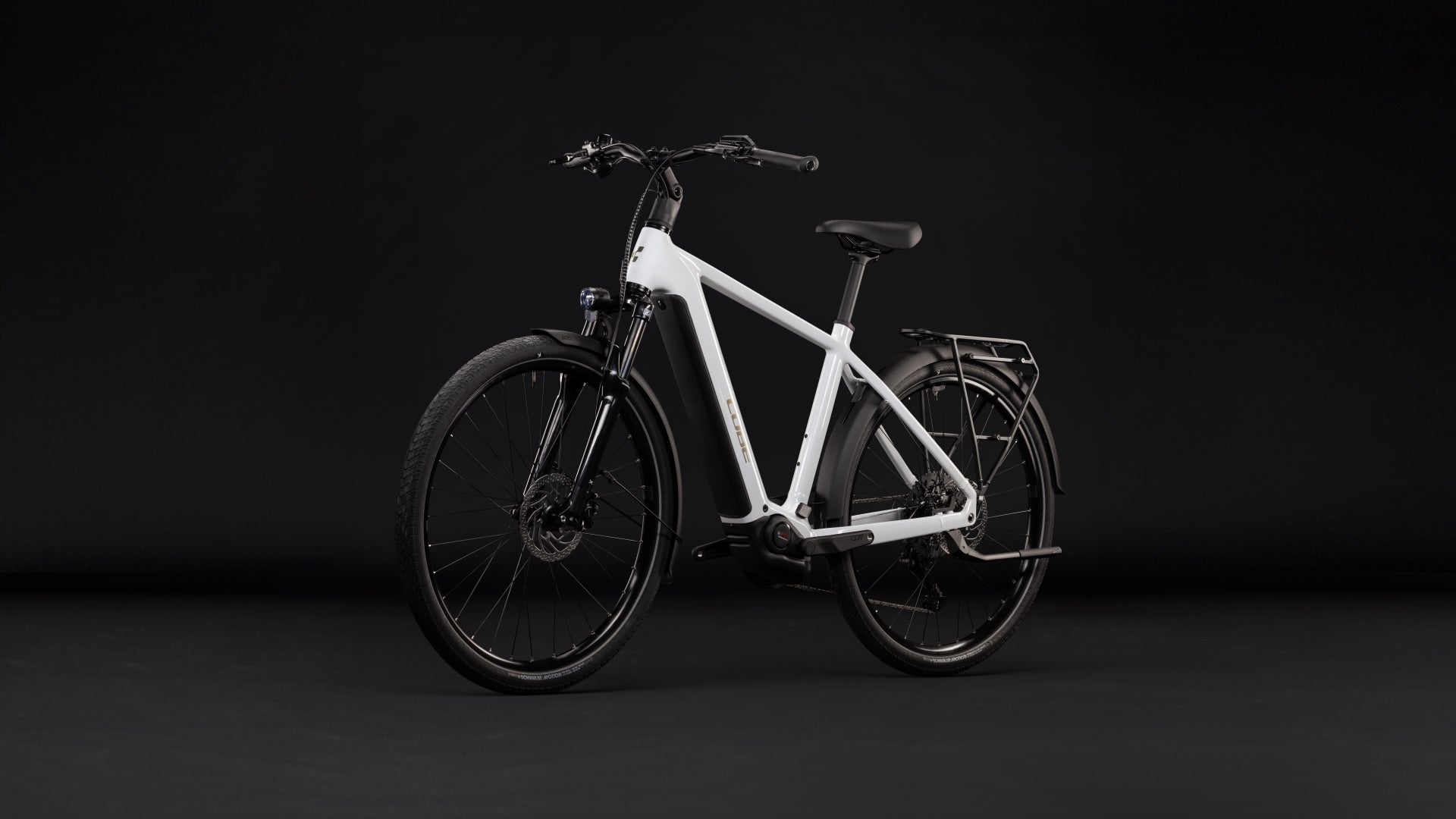 Cube Touring Hybrid ONE 600 Diamant metallicwhite´n´chrome (2027)