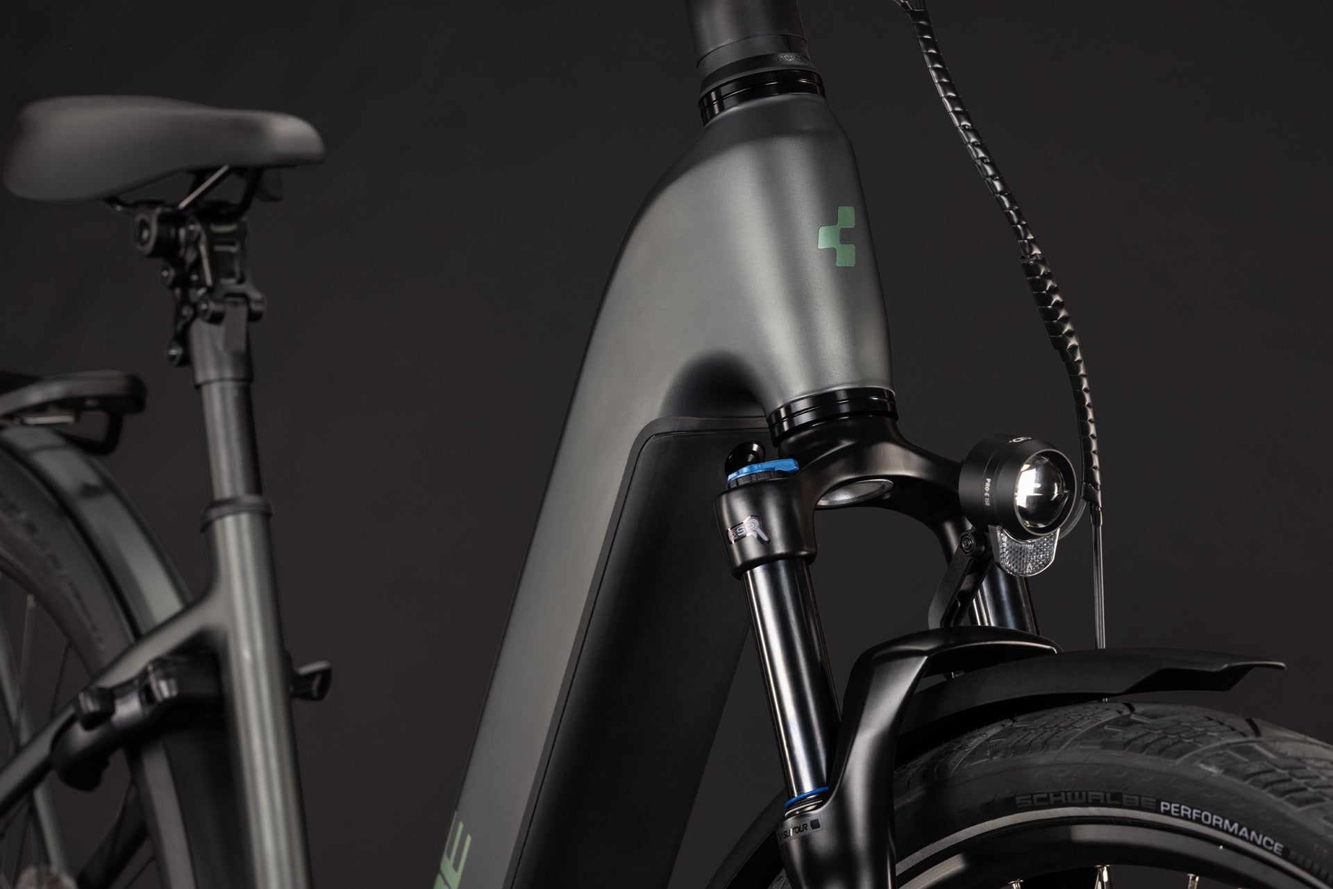 Cube Kathmandu Hybrid Deluxe Pro 800 Easy Entry blackforest´n´chrome (2027)