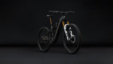 Cube Stereo Hybrid ONE77 HPC AT 800  carbon´n´white (2027)