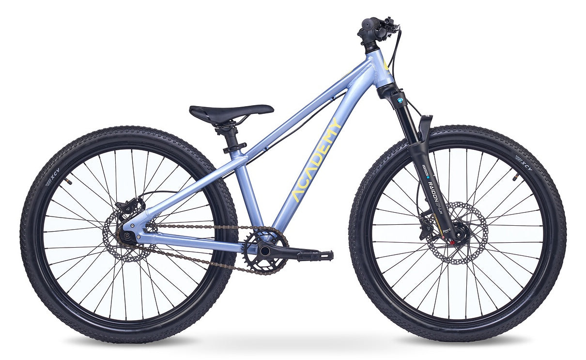 Academy PUMP 5 24" Frost (2026)