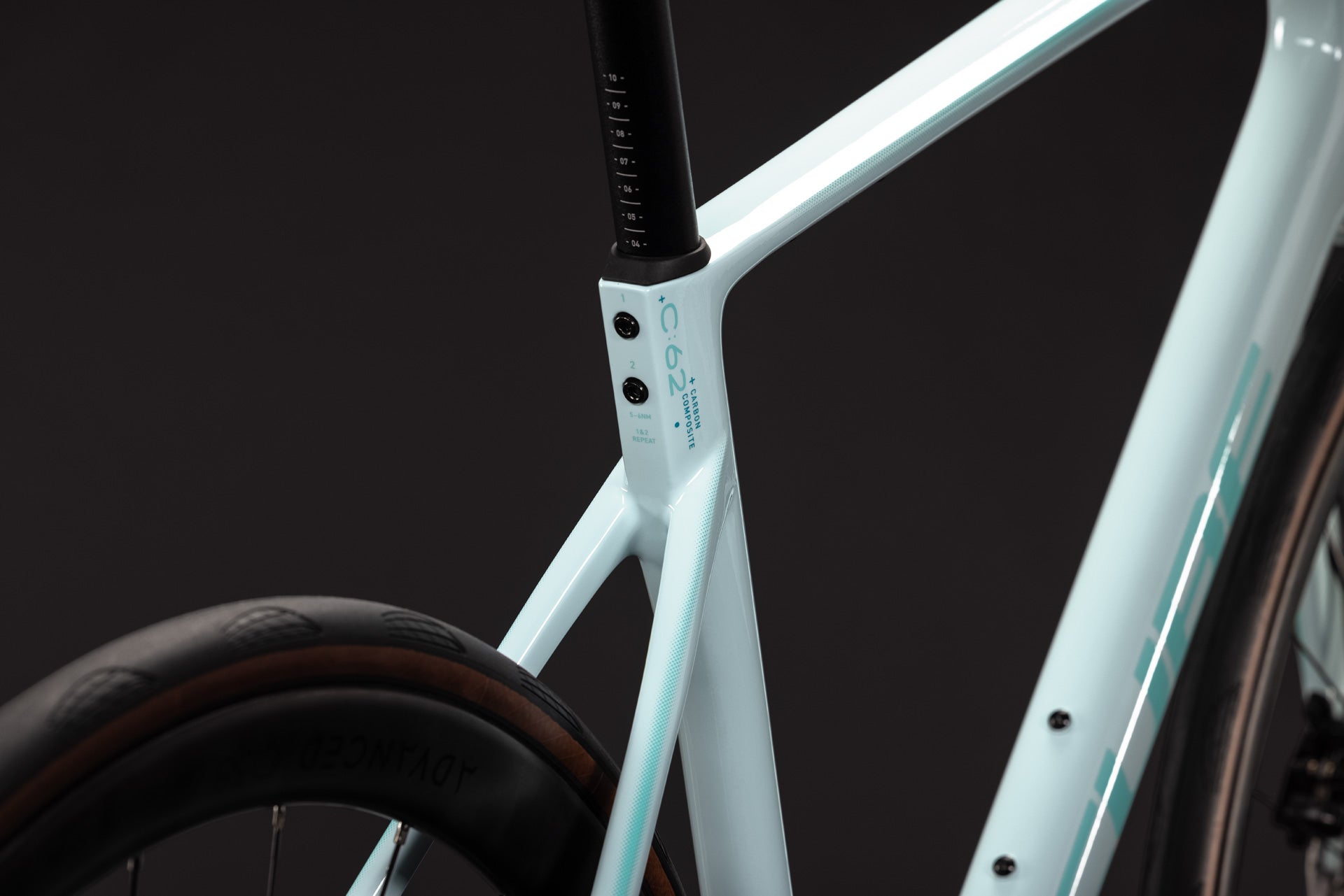 Cube Attain C:62 Race  frostymint´n´mint (2027)