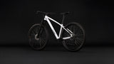 Cube Aim ONE  metallicwhite´n´black (2027)