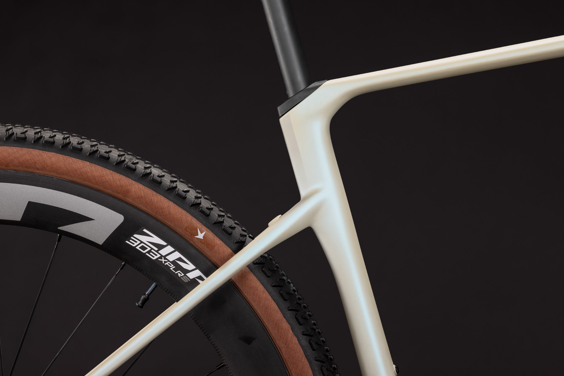 Cube Nuroad C:62 SLX  glintsand´n´black (2027)