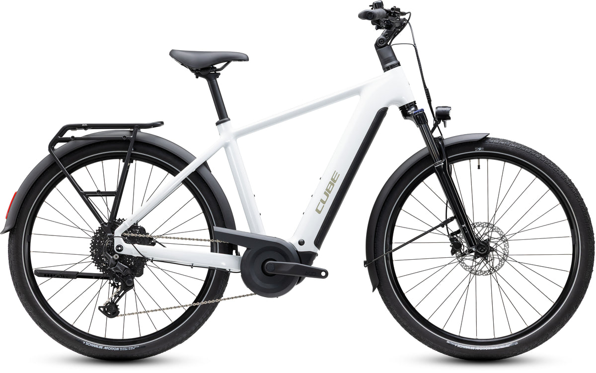 Cube Touring Hybrid ONE 600 Diamant metallicwhite´n´chrome (2027)