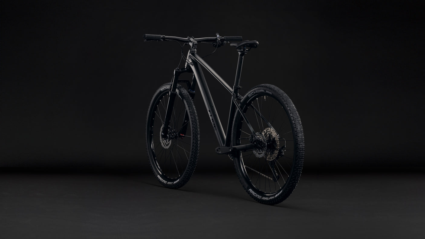 Cube Aim SLT  soot´n´black (2027)