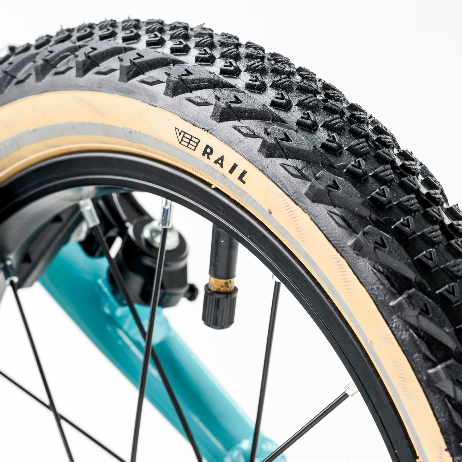 ACADEMY Grade 6 26" Ocean (2026)