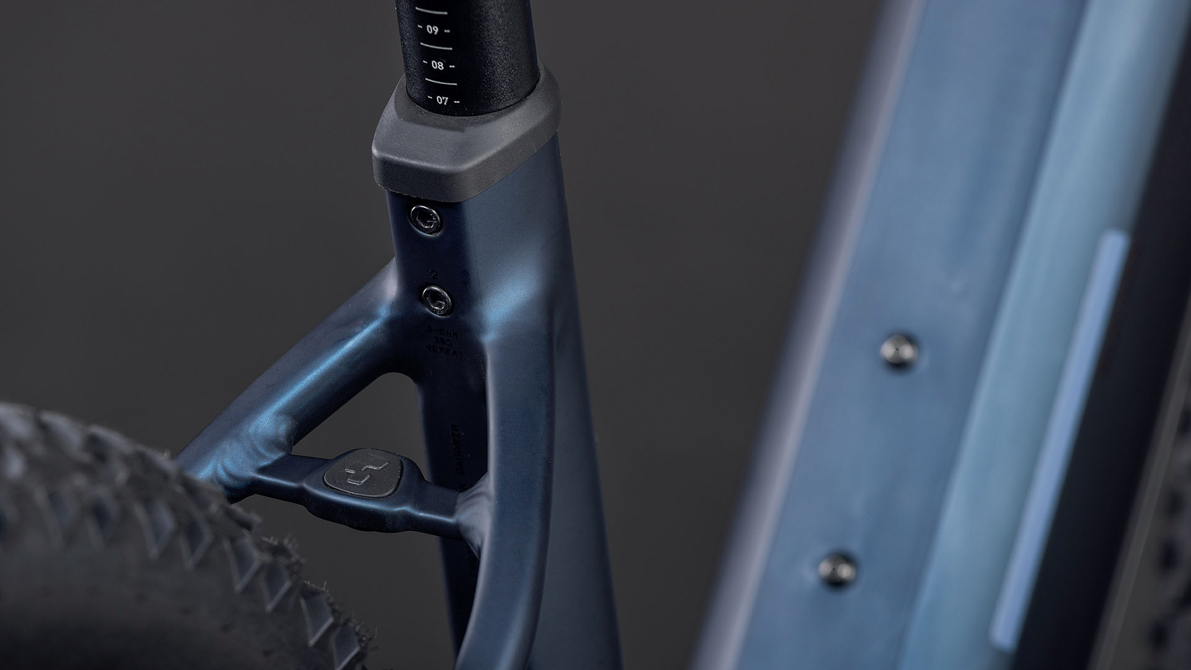 cube fahrrad b-ware Cube Reaction Hybrid Performance 600 Easy Entry (2026) | 27,5 Zoll E-MTB Hardtail | indigoblue´n´reflex