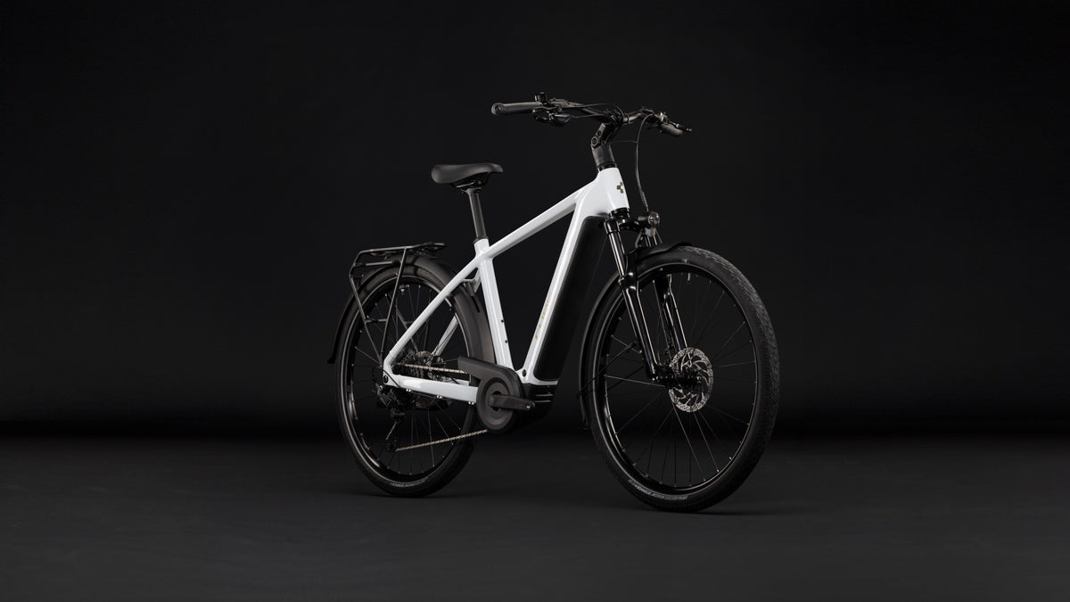 Cube Touring Hybrid ONE 600 Diamant metallicwhite´n´chrome (2027)