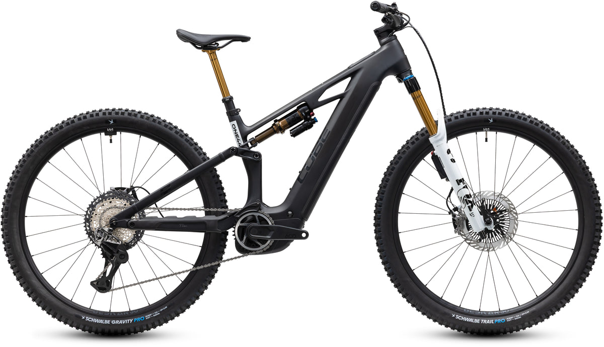 Cube Stereo Hybrid ONE44 HPC AT 800  carbon´n´white (2027)