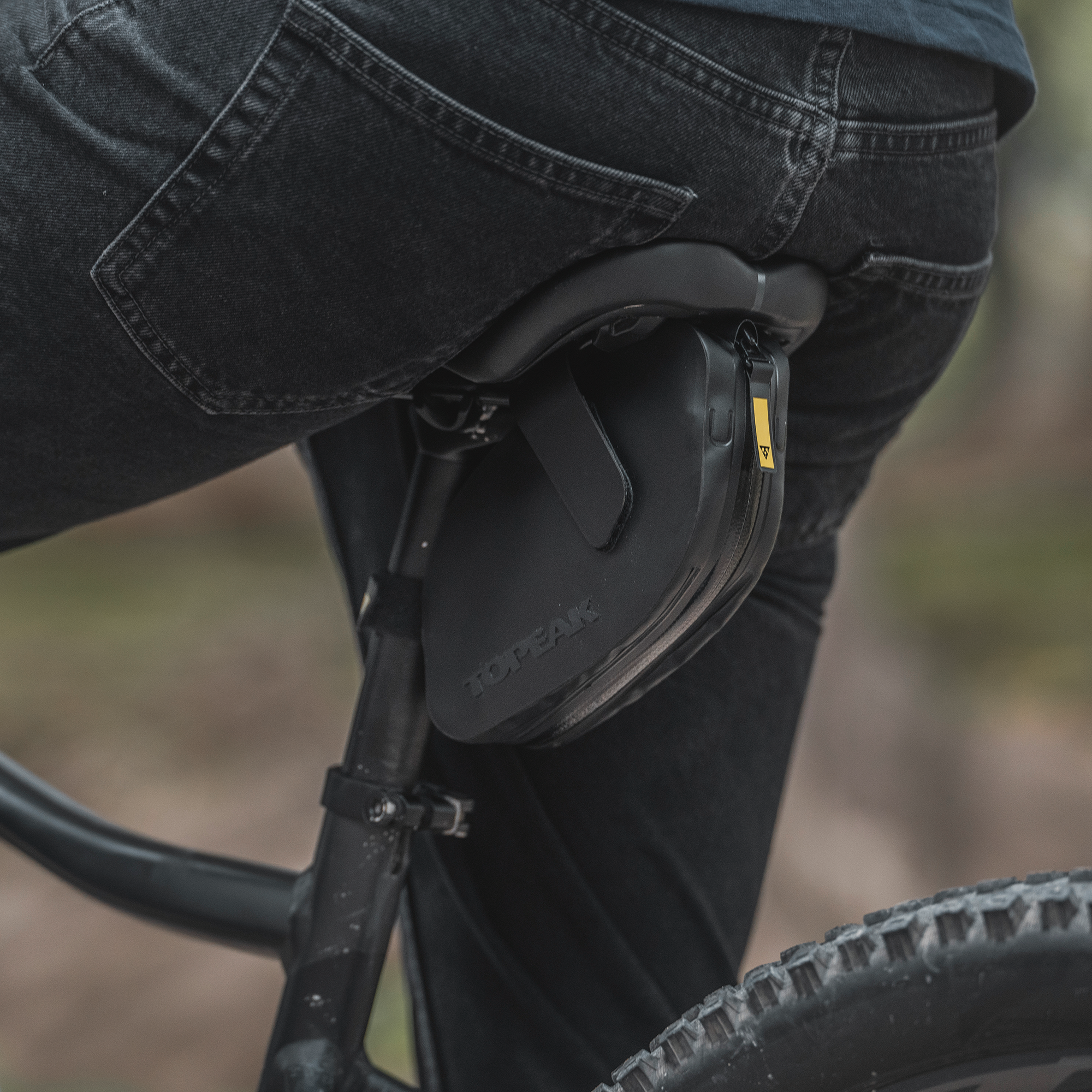 Topeak Weatherproof DynaWedge Large, Strap Mount